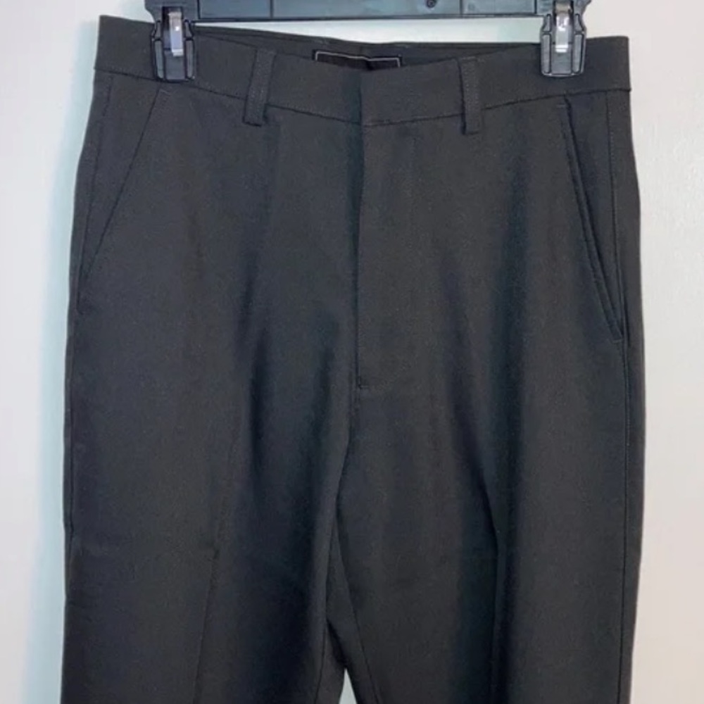 ✨NWT✨ OOBE Male Pelham Chino Pant in Charcoal